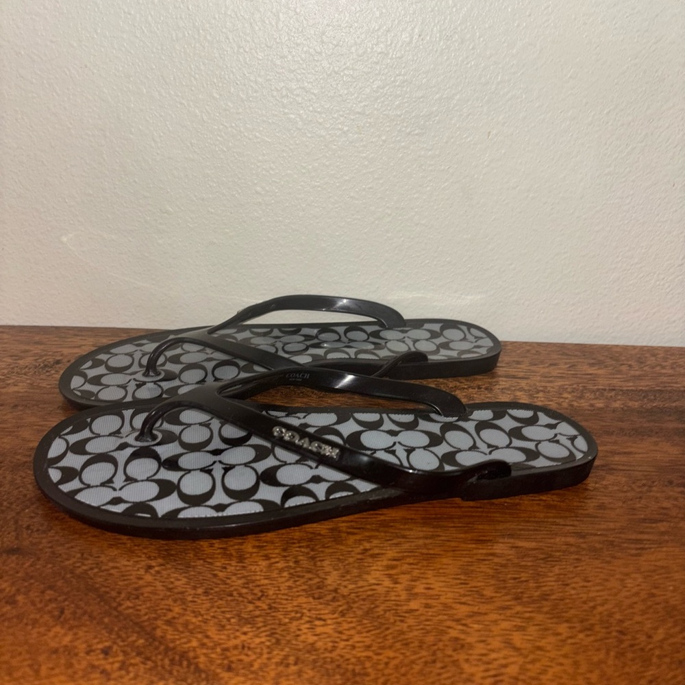 Coach Black and White Flip Flops CC Monogram - Picture 2 of 5